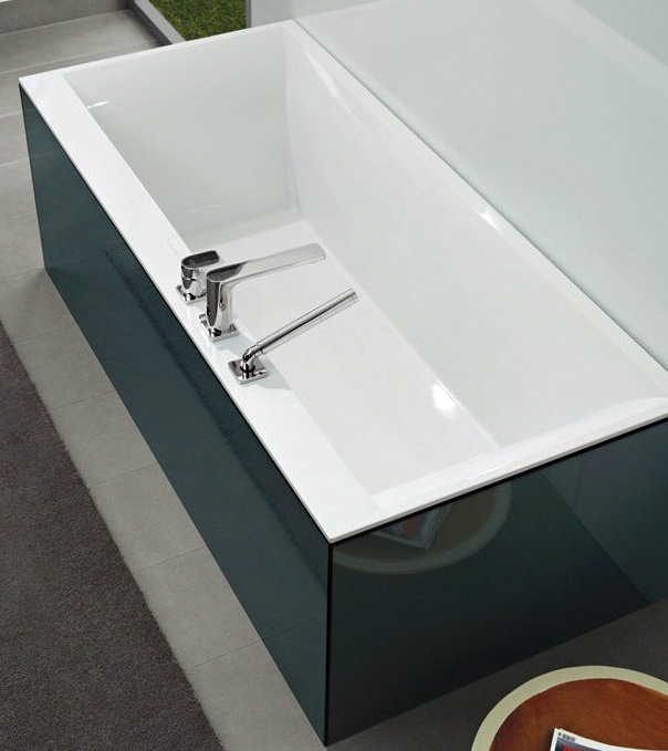 Квариловая ванна Villeroy & Boch Squaro Edge