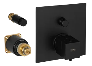 Смеситель термостатический для душа Remer Q-Elegance QT09KBNO, черный матовый