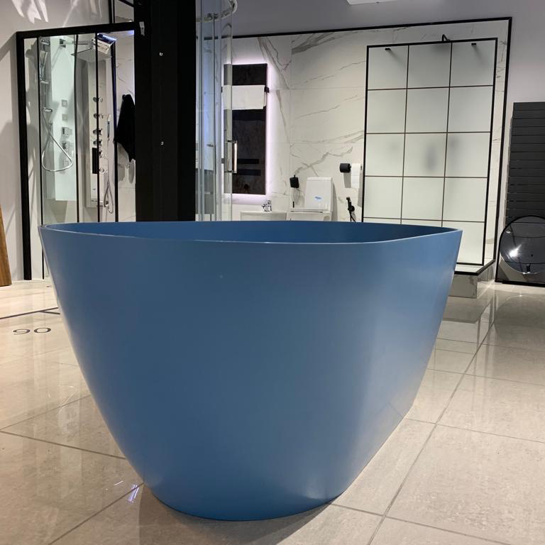 Ванна каменная Holbi Venus Solid Surface любой цвет по RAL изнутри и снаружи