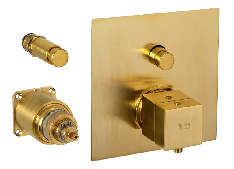 Смеситель термостатический для душа Remer Q-Elegance QT09KBBG, золото брашированное