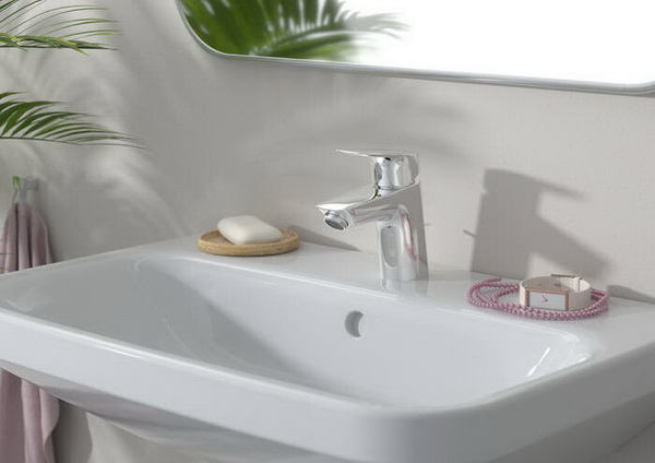 Смеситель для умывальника Hansgrohe Logis 70, 71071000