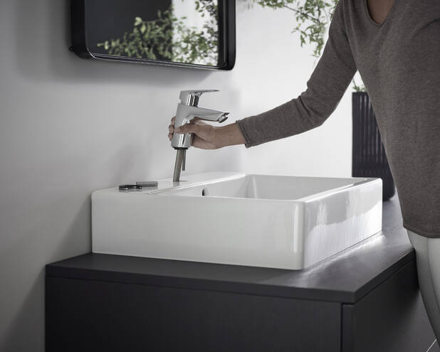 Смеситель для умывальника Hansgrohe Logis 70, 71071000
