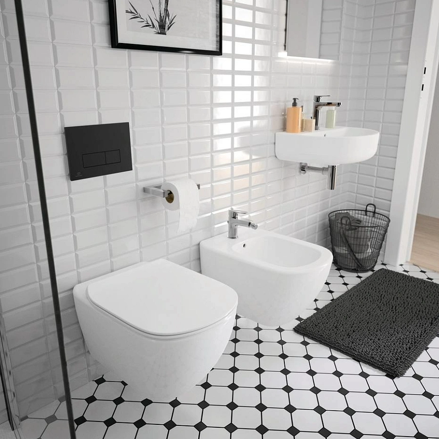 Унитаз подвесной Ideal Standard Connect AquaBlade, арт.E047901 с сиденьем Soft-close, арт.E772401