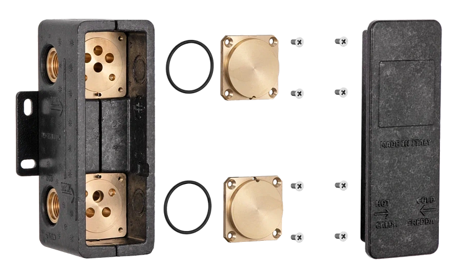 Скрытая часть на 3 выхода Remer RRBOX93