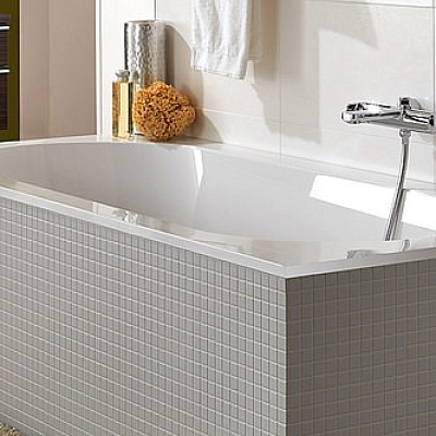 Квариловая ванна Villeroy & Boch Oberon