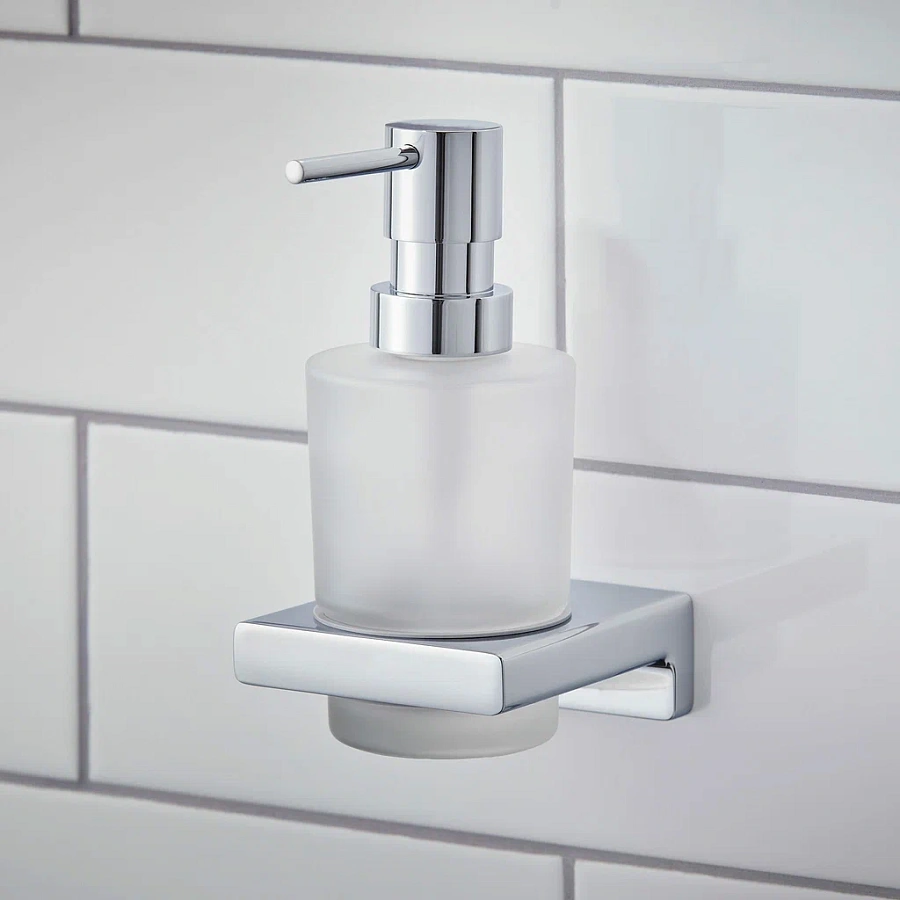 Диспенсер для жидкого мыла Hansgrohe AddStoris 41745000, хром