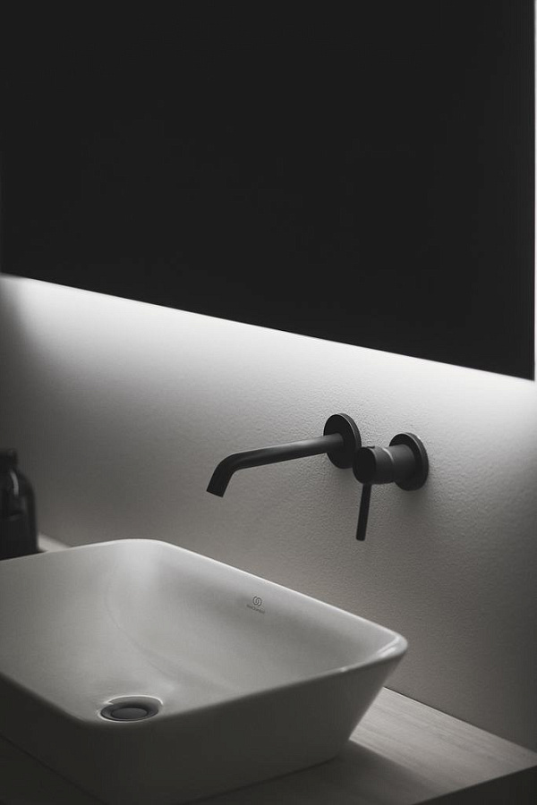 Встраиваемый смеситель для раковины Ideal Standard Ceraline Black A6938XG