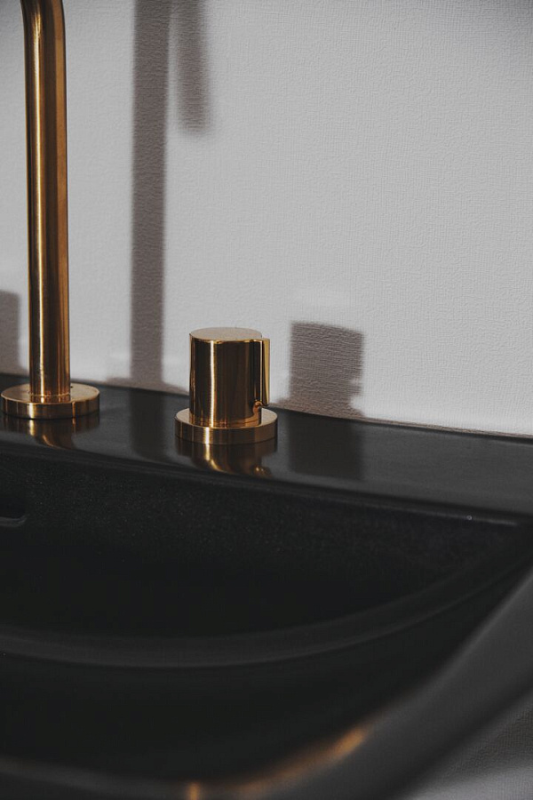 Смеситель для раковины Ideal Standard Atelier Joy на три отверстия BC783A2 с донным клапаном, шлифованное золото